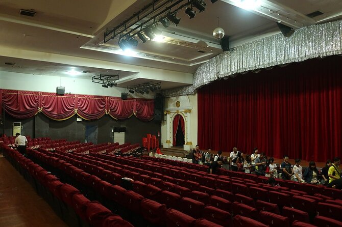 Golden Dome Cabaret: A Night of Glamour and Glitter - Costumes, choreography, and the visual payoff