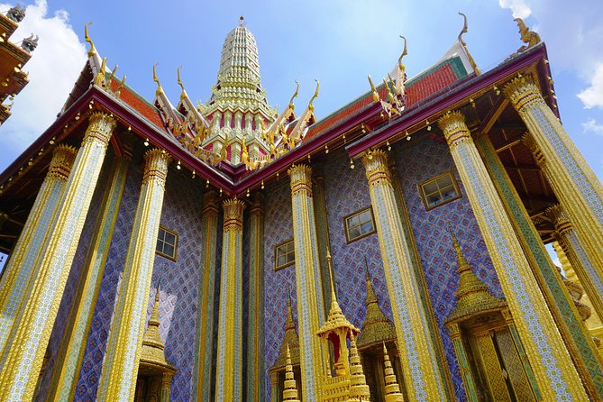 Grand Palace Glory and Emerald Buddha : Half-Day Tour in Bangkok - Timing, crowds, and the best tour format