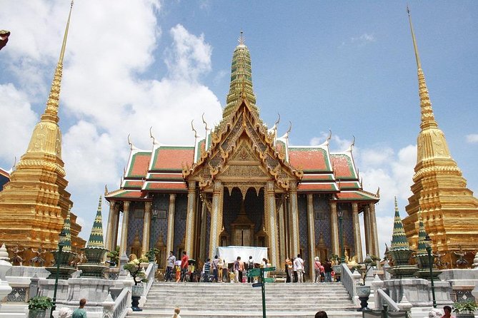 Grand Palace & Temples of Bangkok with experienced guide - Who should book this temple tour