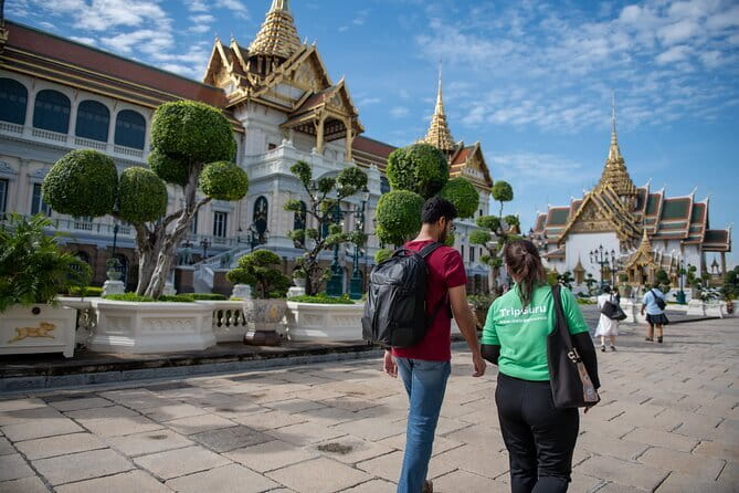 Grand Palace & Wat Phra Kaew Walking Tour with Professional Guide - Key points to know before booking