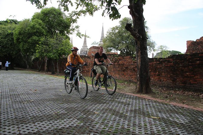 Half-Day Ayutthaya City Cultural Bike Tour - Wat Phra Sri Sanphet and the old royal center