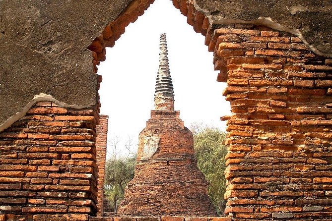 Historical City of Ayutthaya - Unesco Full Day Tour From Bangkok - Wat Yai Chai Mongkhon and its towering stupa