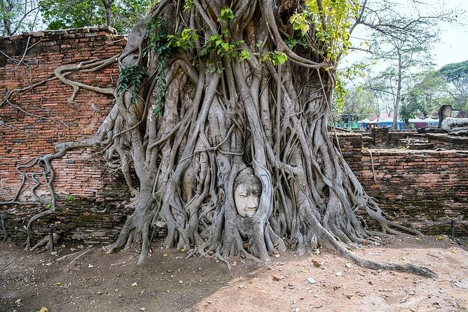 Historical City of Ayutthaya - Unesco Full Day Tour From Bangkok - Wat Phra Si Sanphet, the royal temple