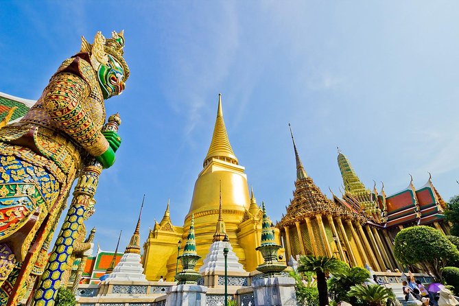In and around Bangkok Private Tour Guide with Custom Experience - Markets, canals, and food stops