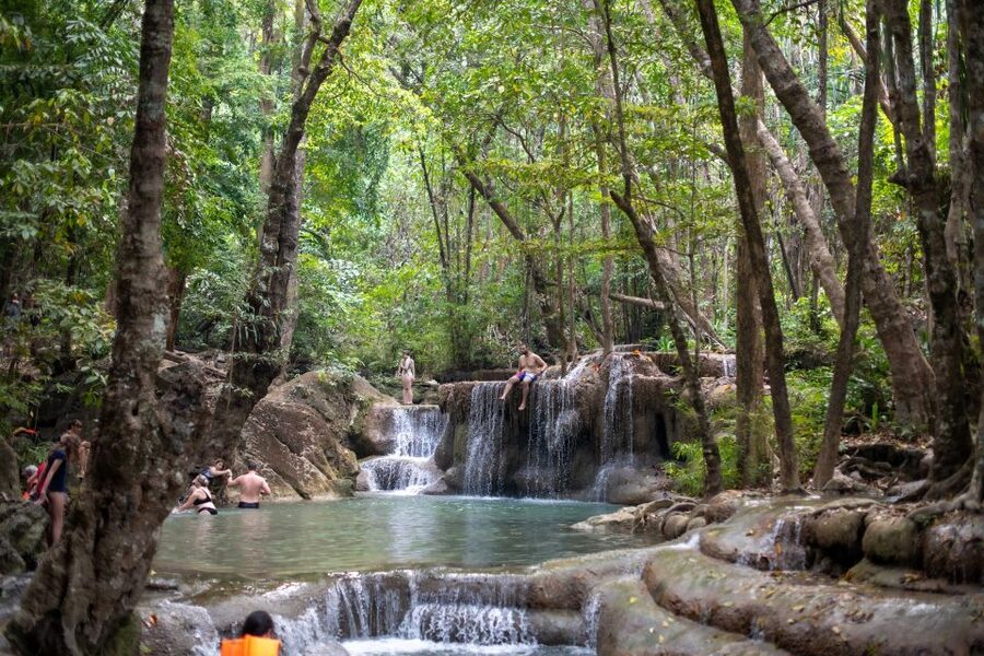 Kanchanaburi: Erawan Waterfall & Train Full-Day Tour - Practical tips for a smoother day