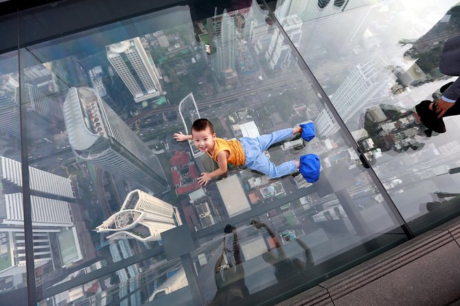 King Power MahaNakhon SkyWalk at Bangkok Admission Ticket - Ticket checks and mobile entry