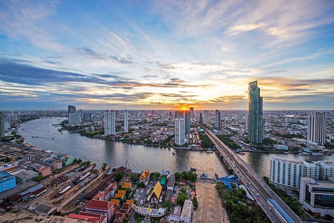 King Power MahaNakhon SkyWalk at Bangkok Admission Ticket - Arriving at the 74th-floor indoor deck