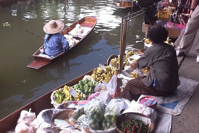 Maeklong & Damnoen Saduak Markets: Railway & Floating Market Tour - Who should book this market tour?