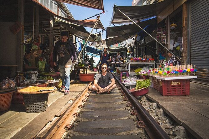 Maeklong Railway Market and Damnoen Saduak Floating Market Tour From Bangkok - What the strongest parts of the day have in common