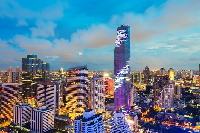 Mahanakhon Building Skywalk - Free Upgrade to Rooftop - Arriving at King Power Mahanakhon
