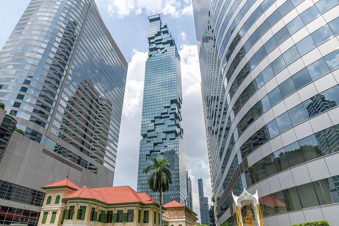Mahanakhon Building Skywalk - Free Upgrade to Rooftop - Who Will Enjoy This Visit Most?