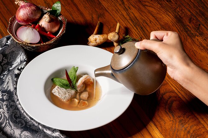Manohra Cruise Luxury Dining - A plated Thai dinner rather than a buffet