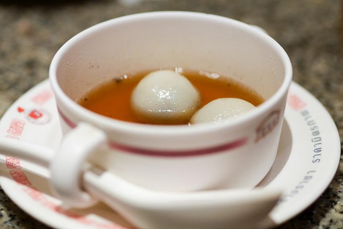 Night Street Food Tour of Bangkok's Chinatown - Dim sum in Yaowarat, with several small tastes