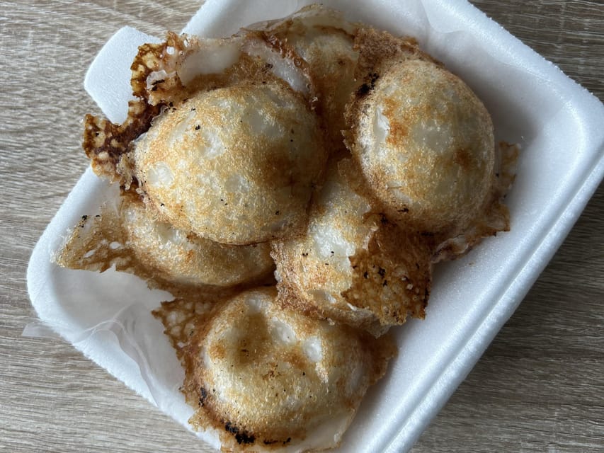 No Diet Club - Local food tour in Bangkok with many tastings - Three hours through Chinatown, Little India, and the temples