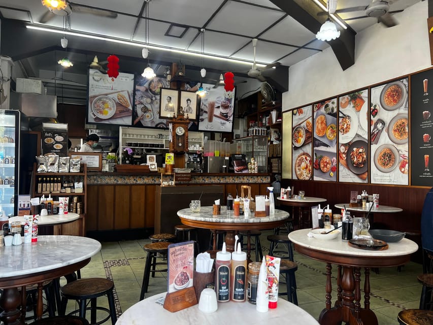 No Diet Club - Local food tour in Bangkok with many tastings - Vegetarian guests should ask before booking