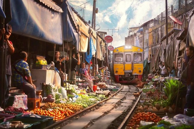 One Day Bangkok Everything - Maeklong Railway Market and the Passing Train