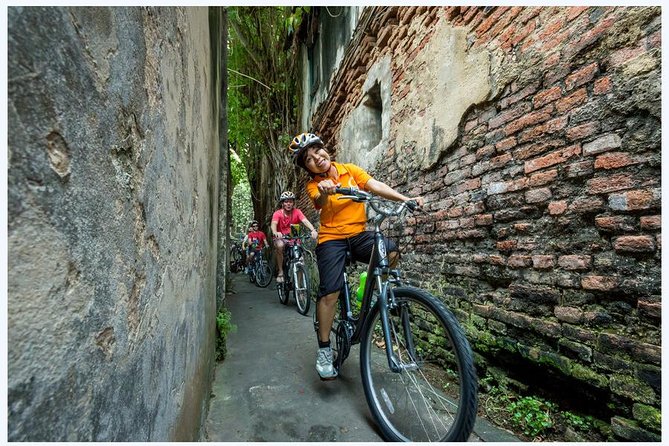 Past and Present Bike Tour of Bangkok - The Old Customs House and Bangkok’s Muslim quarter