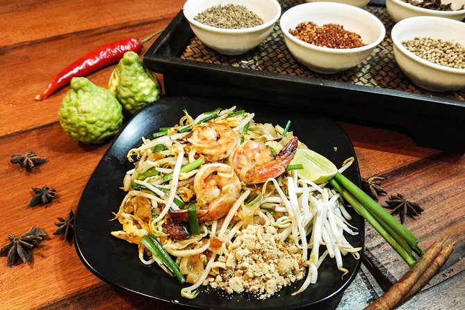Pink Chili - Thai Cooking Class and Market Tour in Bangkok - Learning the balance behind Thai flavor