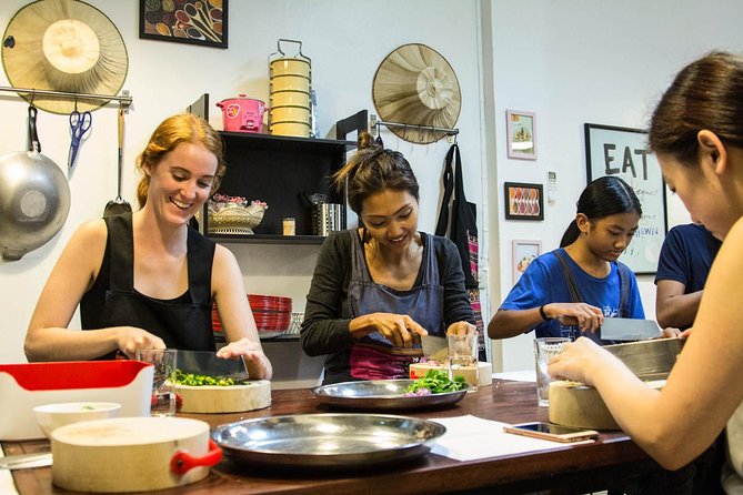 Pink Chili - Thai Cooking Class and Market Tour in Bangkok - What makes the $38.81 price worthwhile