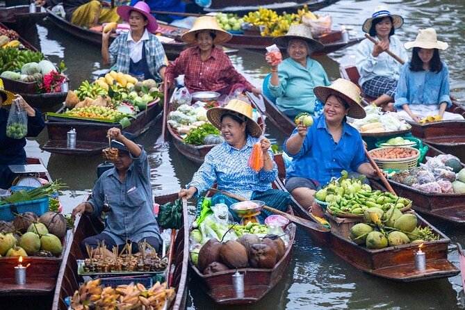 Private Damnoen Saduak Floating Market and Train Market Tour - Lunch by the river and the ride home