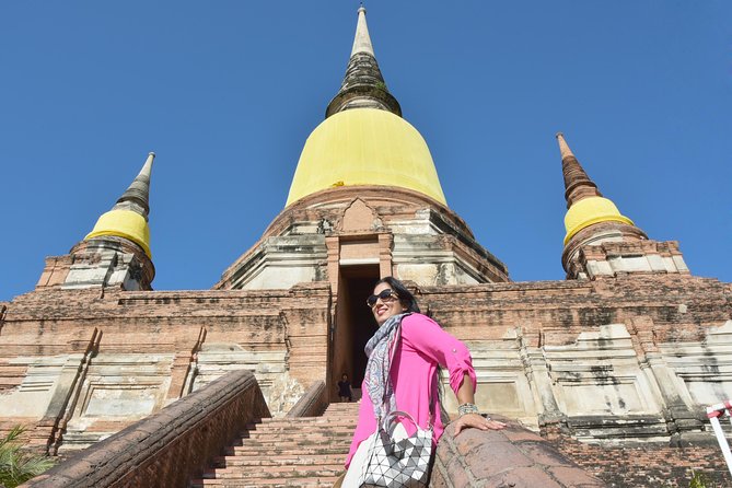 Private Excursion to Ayutthaya, UNESCO World Heritage site with Boat Tour - Wat Mahathat and the Buddha head in the tree