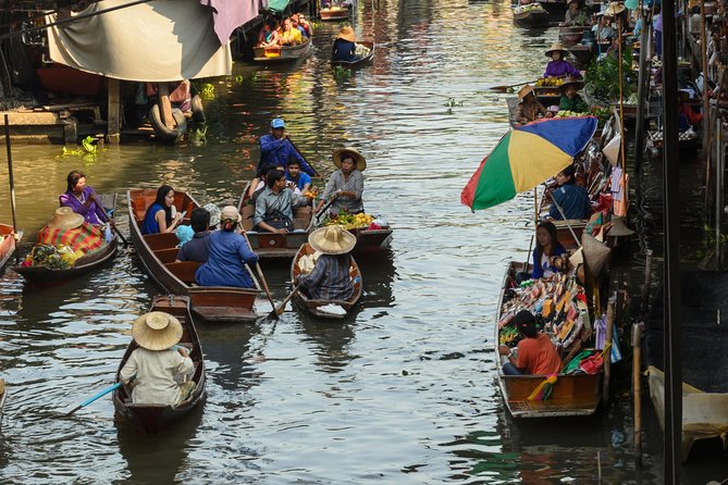 Private Excursion to Maeklong Railway and Floating Markets - What the private guide adds