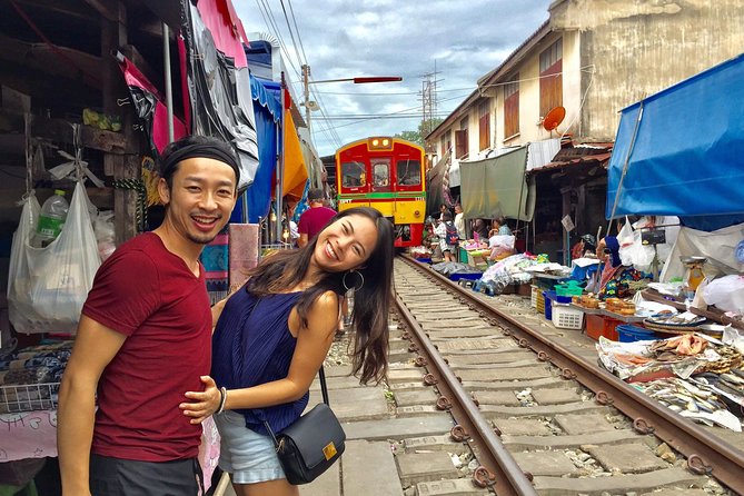 Private Excursion to Maeklong Railway and Floating Markets - Who should choose the 7 a.m. start?