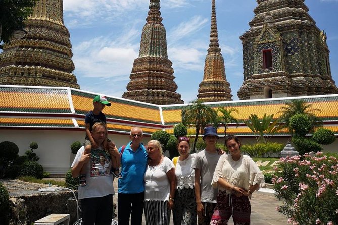 Private & Guided: Bangkok Top 7 Wonders With Local Thai Lunch - Lunch at a local Thai restaurant