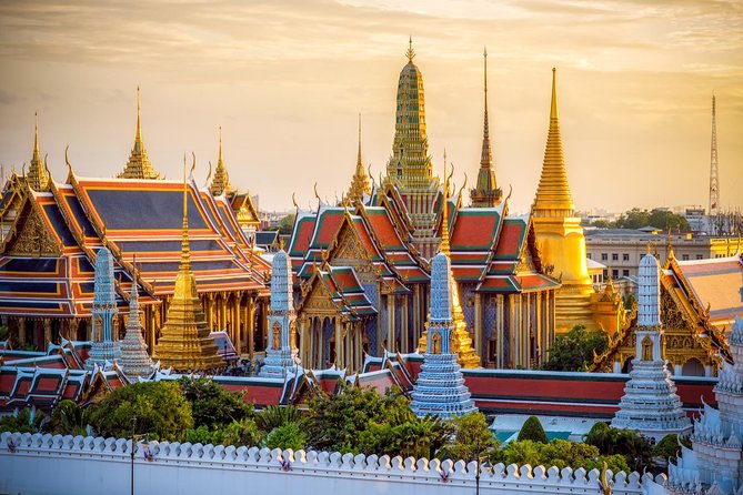 Private & Guided: Bangkok Top 7 Wonders With Local Thai Lunch - The Grand Palace, Bangkok’s essential royal complex