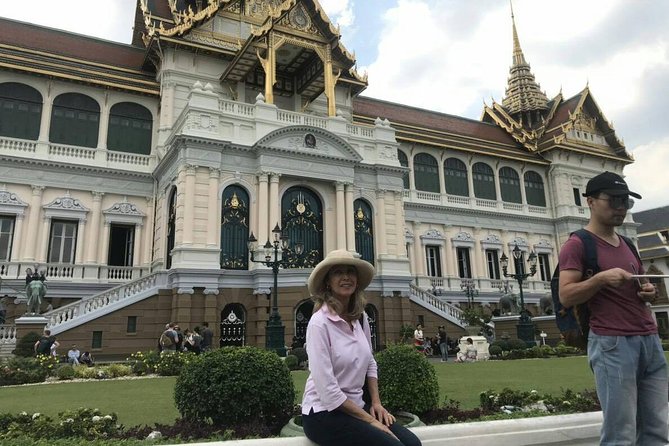 Private Half-Day Bangkok City Tour with The Grand Palace - Wat Pho and the enormous Reclining Buddha