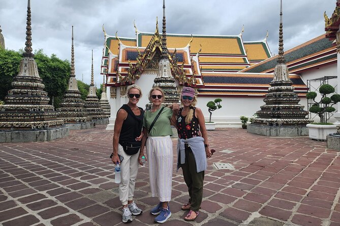 Private Half Day Tour in Bangkok with the Grand Palace - A different side of Bangkok at the Amulet Market