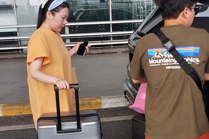 Private Shuttle SUV Bangkok From or To Airport - From the airport to your hotel
