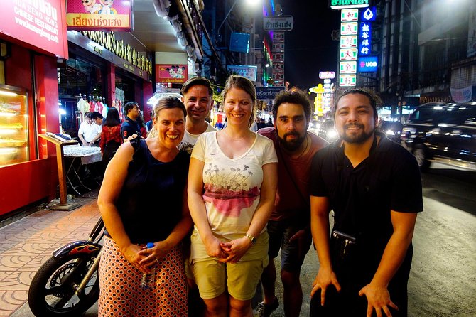 PRIVATE - STEET FOOD TOUR CHINA TOWN incl. food and drinks - Four food stops and five Thai-Chinese tastings