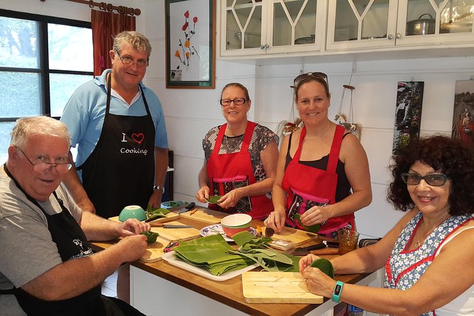Private Thai Home Cooking Lesson (since 2004) - A Thai cooking class built around your appetite