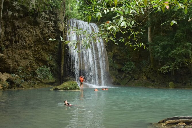 Private Tour : Erawan Waterfall and Bridge over the River Kwai - What the private guide adds