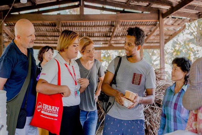 Private Tour from Bangkok: Railway and Floating Markets Tour - Practical details that affect your morning