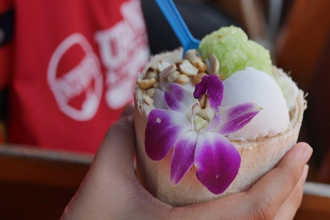 Private Tour from Bangkok: Railway and Floating Markets Tour - My call: book it for the access, not the illusion