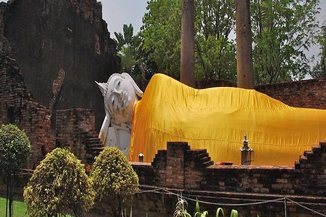 Private Tour: Full-Day Ayutthaya Tour from Bangkok - Bang Pa-In Palace: a graceful opening