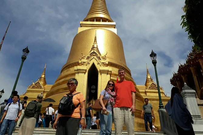 Private Tour: Temples Tour of Bangkok - Wat Pho and the 150-foot reclining Buddha
