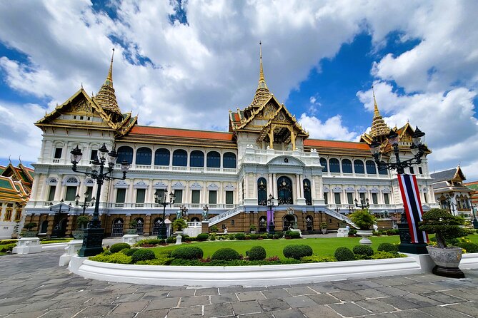 Private Tour to Grand Palace, Pho Temple and Arun Temple - Bangkok’s essential temples in one private route