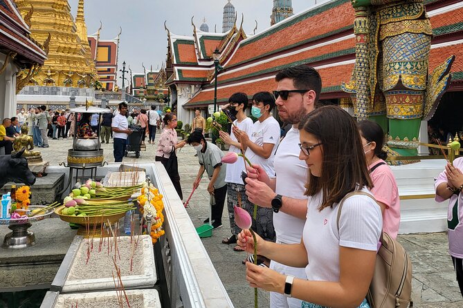 Private Tour to Grand Palace, Pho Temple and Arun Temple - Crossing to Wat Arun for the final view