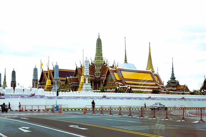 Private Tour to Grand Palace, Pho Temple and Arun Temple - Who will enjoy this Bangkok tour most?