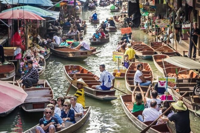 Private Tour to Railway Market and Damnoen Saduak Floating Market - The floating market from a long-tail boat
