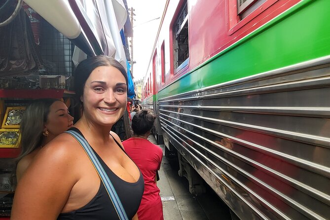 Private Tour to Railway Market, Floating Market And Ayutthaya - Wat Phra Sri Sanphet and royal Ayutthaya