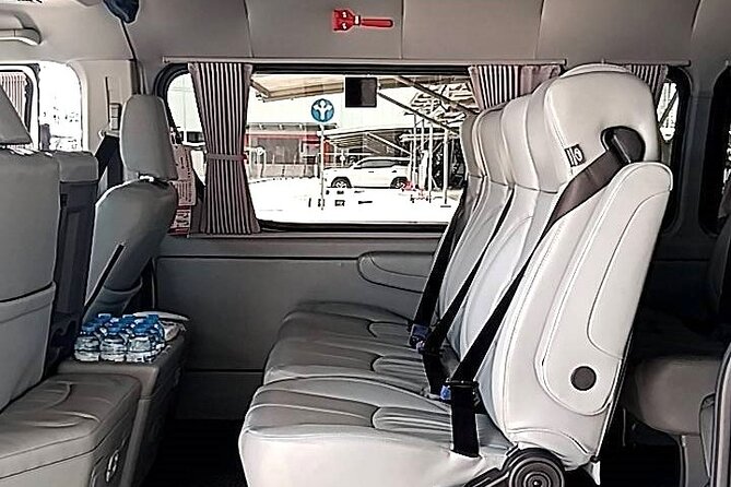 Private Transfer from Hotel to Bangkok Airport incl. tollway - The van size looks generous, but count your bags