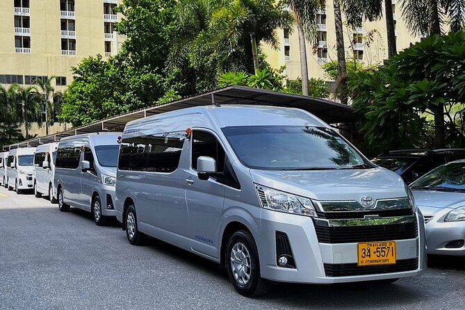 Private Transfer from Hotel to Bangkok Airport incl. tollway - Communication is one of Blue Jade’s strongest features
