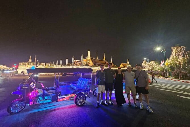 Private Tuktuk Authentic Food Tour (Chinatown-Flower Market) - Pak Khlong Flower Market in fifteen minutes
