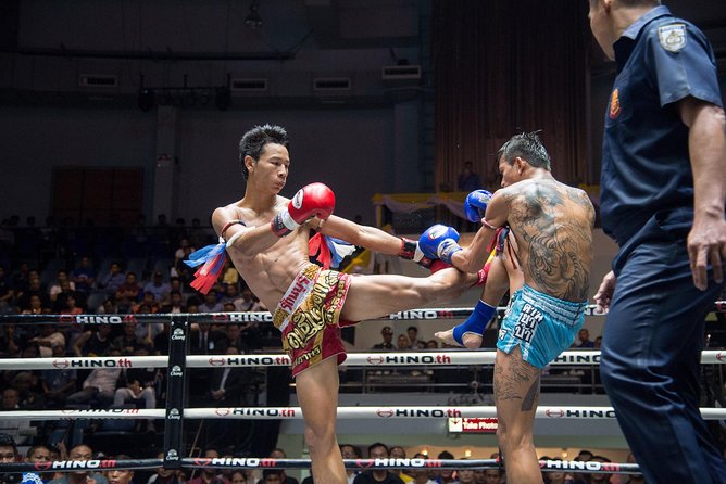 Rajadamnern Stadium: The Real Muay Thai Boxing Experience - Arriving at a stadium built for fight night