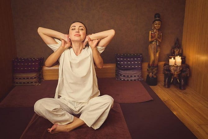 Rest And Relax Massage - Traditional Thai Massage In Bangkok / Sukhumvit - What happens during the Thai massage