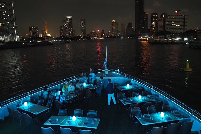Royal Princess Dinner Cruise: Bangkok Chao Phraya River - Choosing between the decks